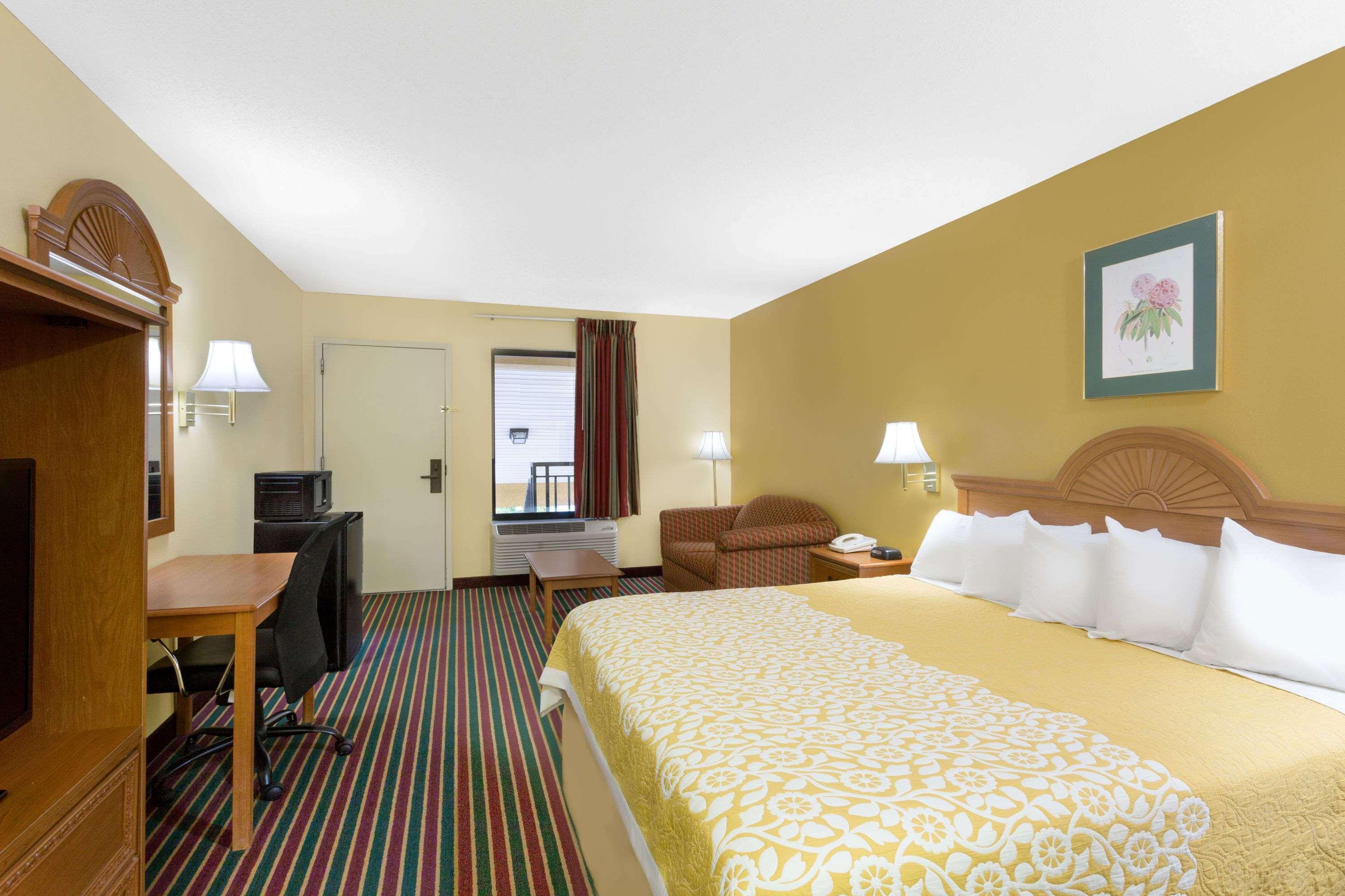 Days Inn By Wyndham Biscoe Extérieur photo