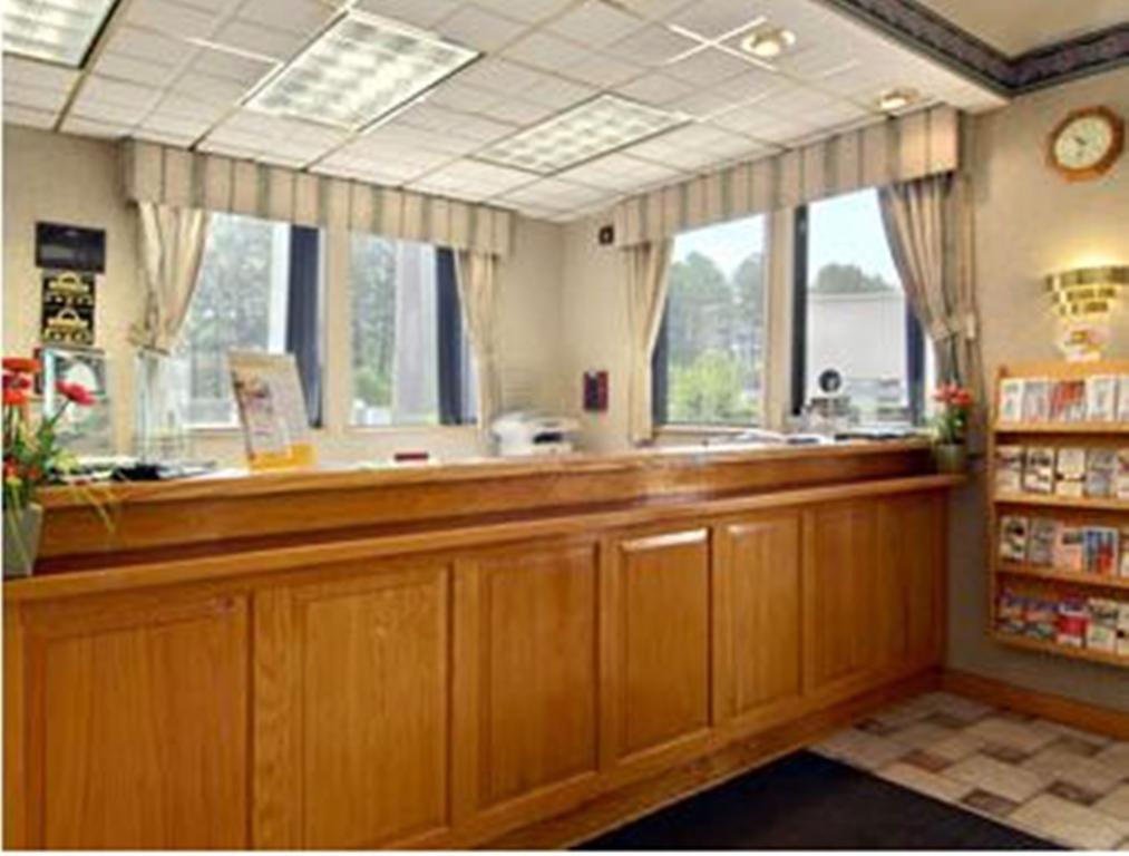 Days Inn By Wyndham Biscoe Extérieur photo