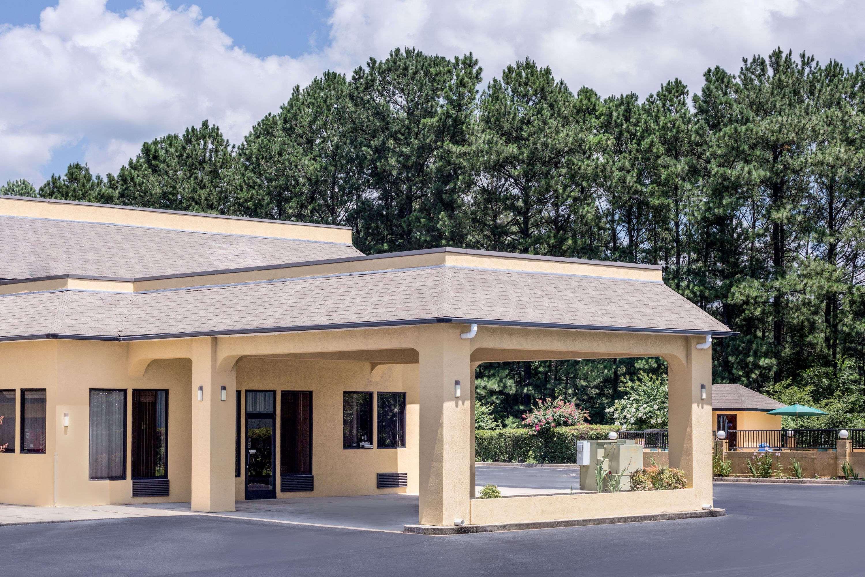 Days Inn By Wyndham Biscoe Extérieur photo