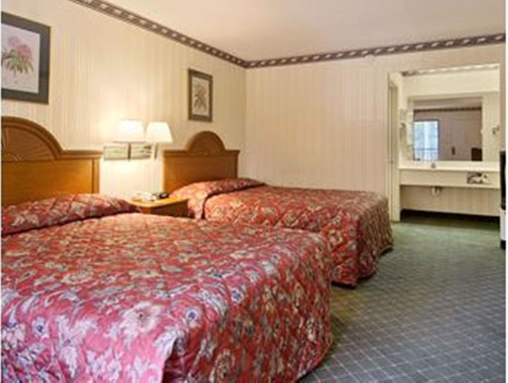 Days Inn By Wyndham Biscoe Extérieur photo